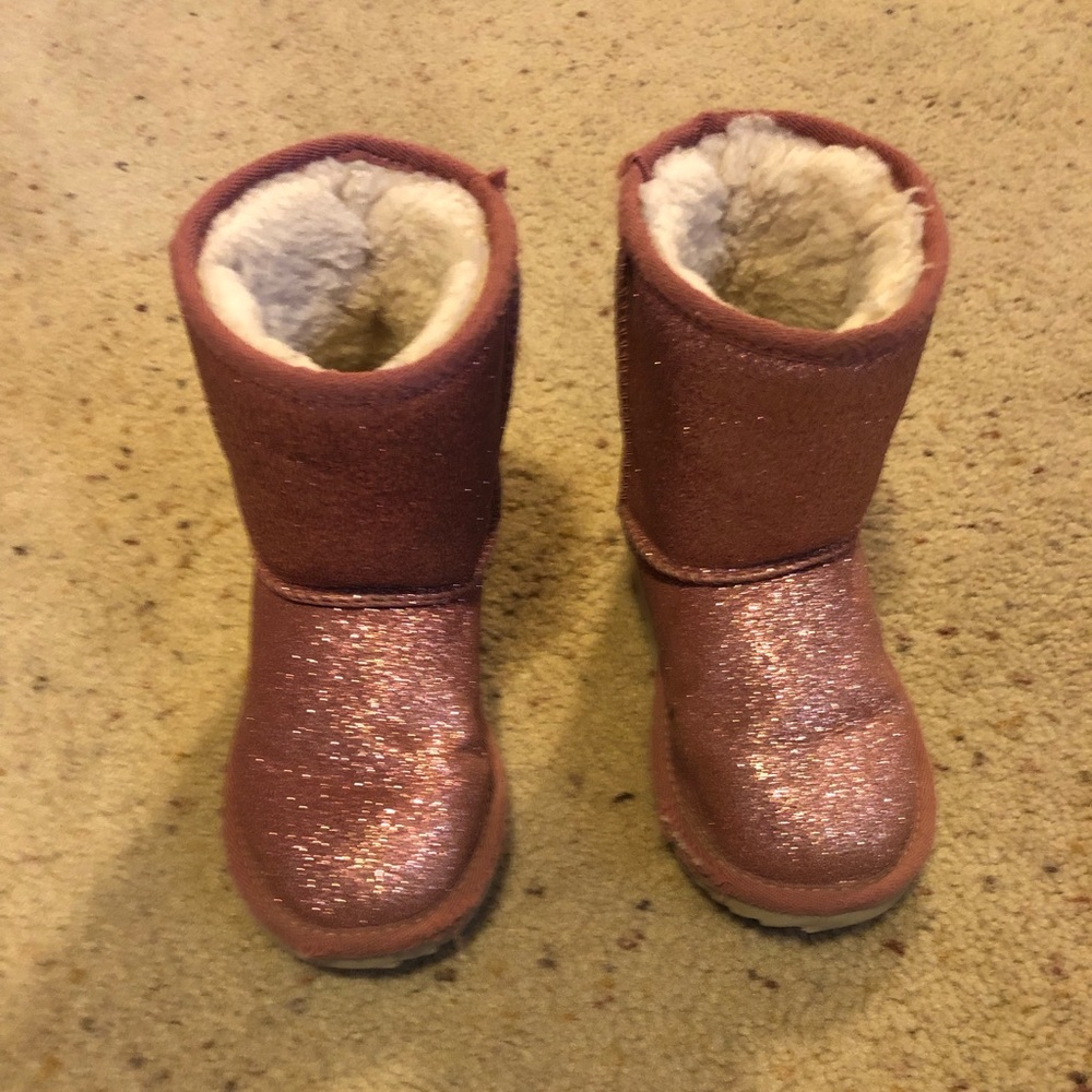 Toddler size 10 glitter pink Ugg boots